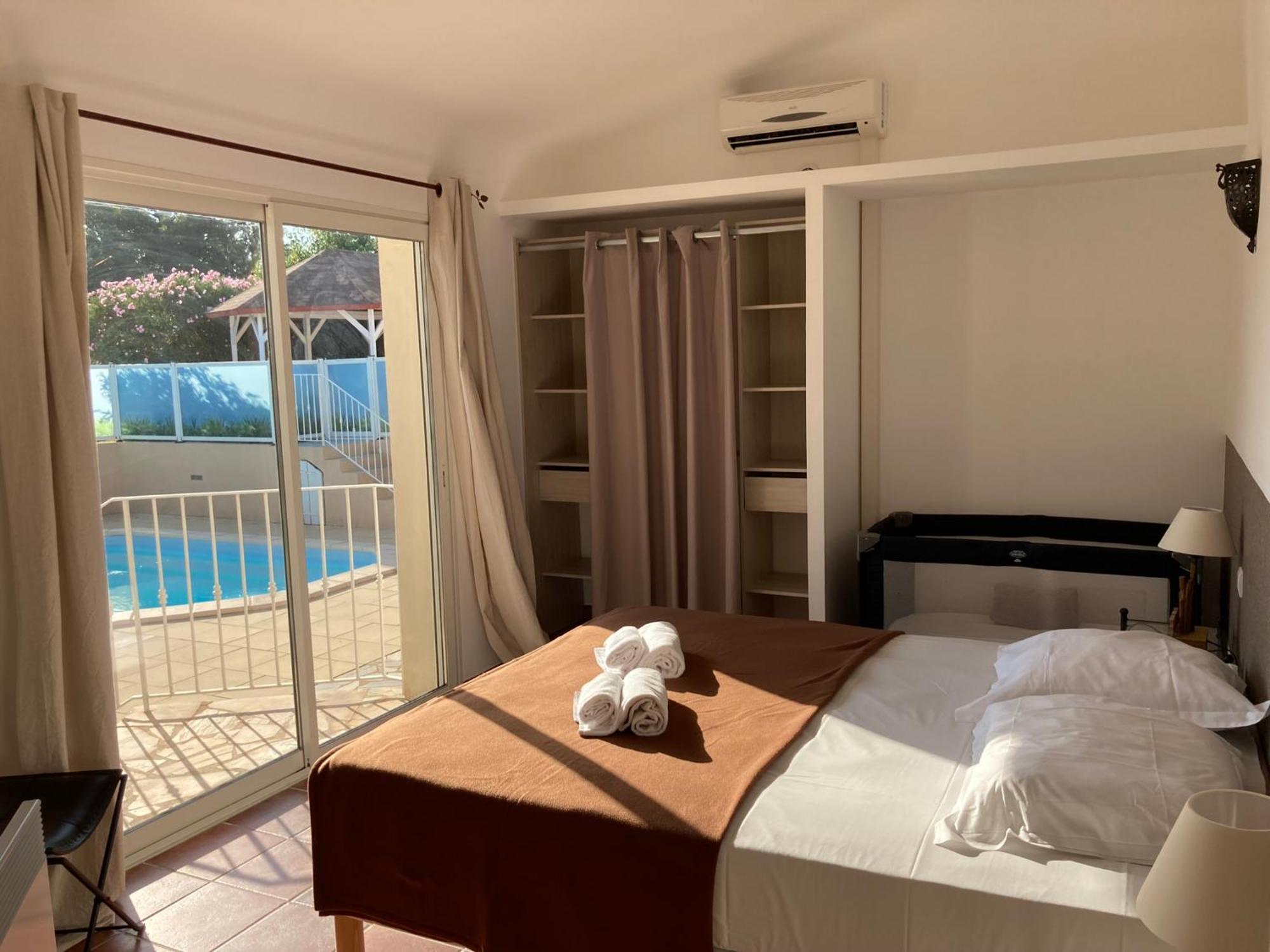 Villas Cala Corsa - 3 Et 4 Chambres - Cala Rossa Porto-Vecchio - Villas Entierement Climatisees Avec Piscine Chauffee Partagee Et Piscines Privees - Internet Gratuit Kültér fotó